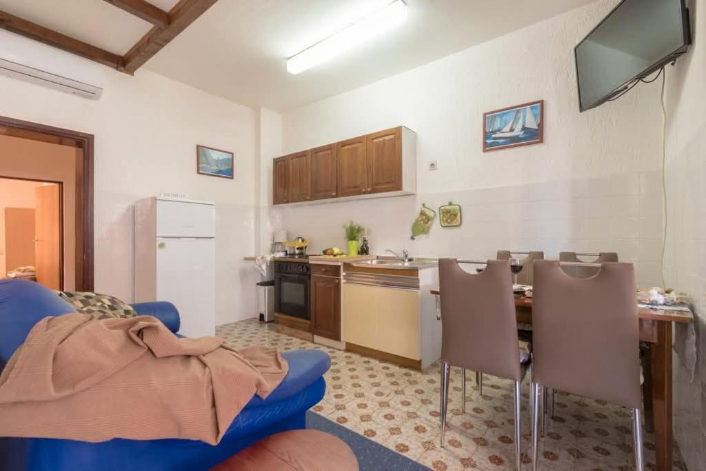 Loredana Apartments Crikvenica Bilik gambar