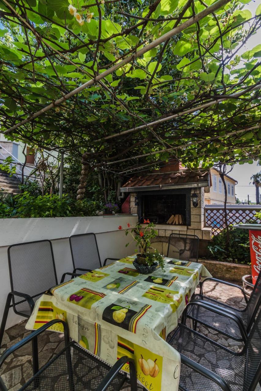 Loredana Apartments Crikvenica Luaran gambar